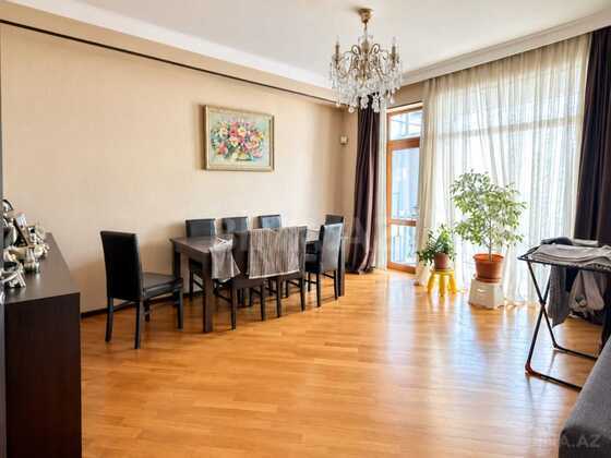 4 otaqlı Yeni tikili, 28 May m., Bakı