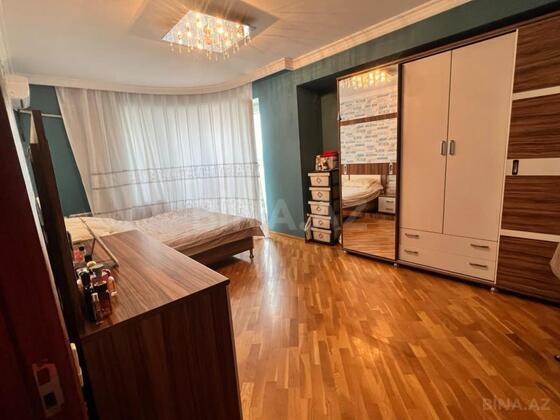 3 otaqlı Yeni tikili, Bakıxanov q., Bakı