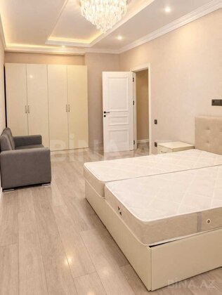 3 otaqlı Yeni tikili, 28 May m., Bakı