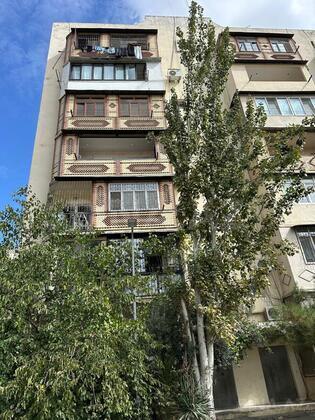 3 otaqlı Köhnə tikili, Şah İsmayıl Xətai m., Bakı