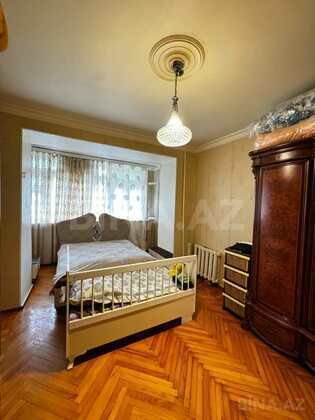 3 otaqlı Köhnə tikili, Gənclik m., Bakı