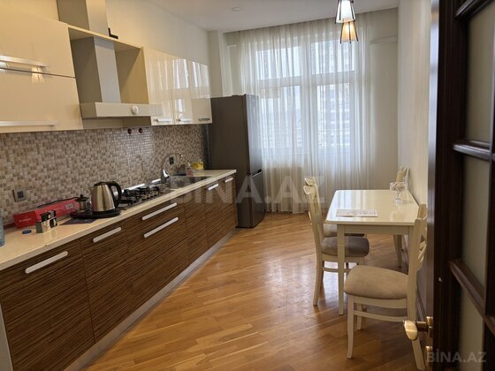 2 otaqlı Yeni tikili, Elmlər Akademiyası m., Bakı