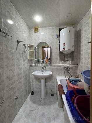 3 otaqlı Köhnə tikili, 20 Yanvar m., Bakı