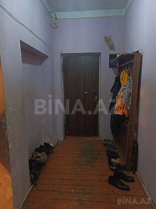 3 otaqlı Köhnə tikili, Elmlər Akademiyası m., Bakı