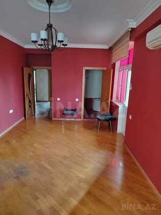 5 otaqlı Yeni tikili, Şah İsmayıl Xətai m., Bakı