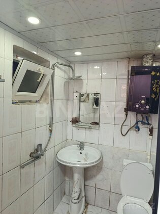 1 otaqlı Köhnə tikili, Qara Qarayev m., Bakı