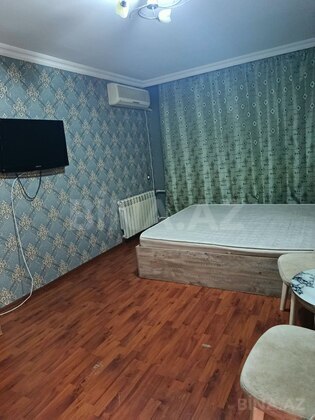 1 otaqlı Köhnə tikili, Qara Qarayev m., Bakı