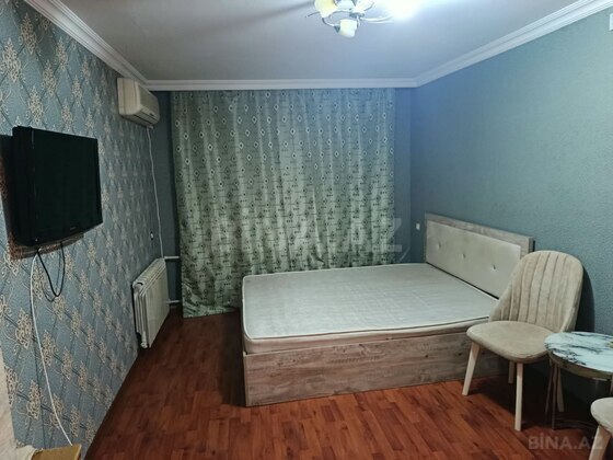 1 otaqlı Köhnə tikili, Qara Qarayev m., Bakı