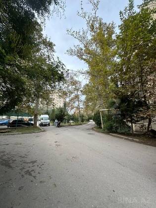 3 otaqlı Köhnə tikili, Neftçilər m., Bakı