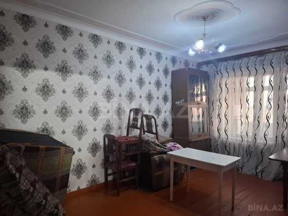3 otaqlı Köhnə tikili, Həzi Aslanov m., Bakı
