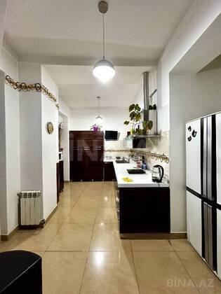 4 otaqlı Yeni tikili, Elmlər Akademiyası m., Bakı
