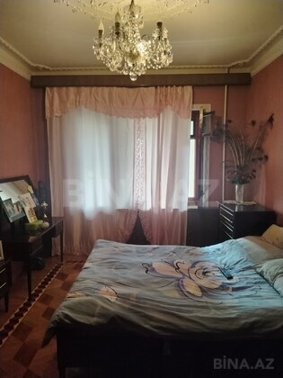 5 otaqlı Köhnə tikili, 8-ci mikrorayon q., Bakı