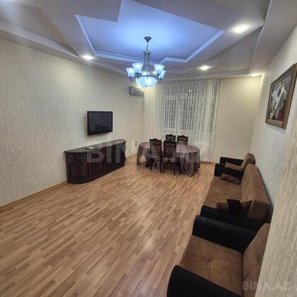 3 otaqlı Yeni tikili, Memar Əcəmi m., Bakı