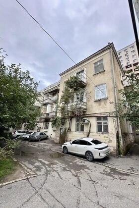 2 otaqlı Köhnə tikili, Neftçilər m., Bakı