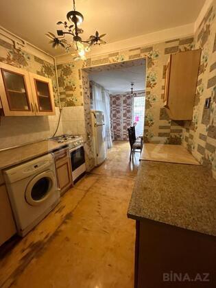 3 otaqlı Köhnə tikili, Neftçilər m., Bakı