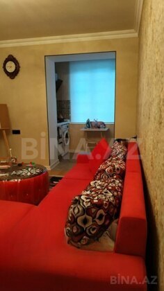 2 otaqlı Köhnə tikili, Elmlər Akademiyası m., Bakı