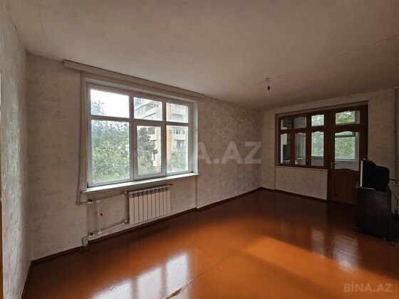 2 otaqlı Köhnə tikili, Bakıxanov q., Bakı