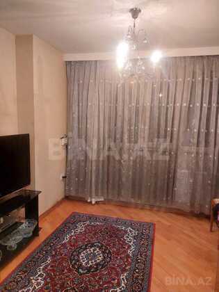 4 otaqlı Köhnə tikili, Elmlər Akademiyası m., Bakı
