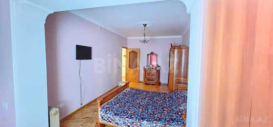 4 otaqlı Köhnə tikili, Nəsimi m., Bakı