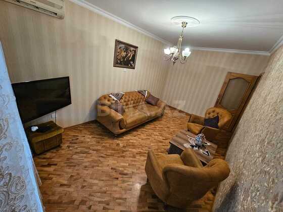 4 otaqlı Köhnə tikili, Nəsimi m., Bakı