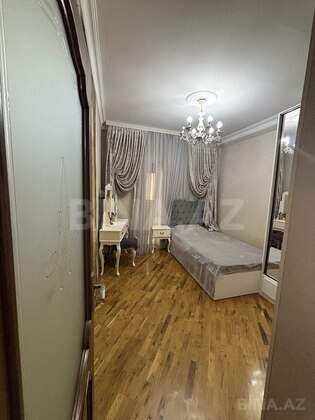 3 otaqlı Köhnə tikili, Gənclik m., Bakı