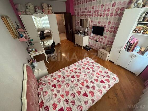 4 otaqlı Yeni tikili, Memar Əcəmi m., Bakı