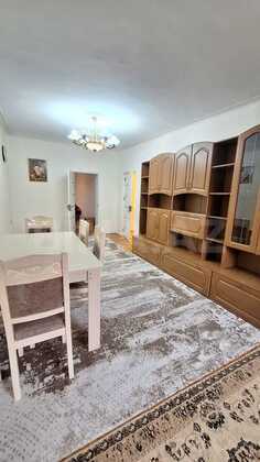 3 otaqlı Köhnə tikili, Elmlər Akademiyası m., Bakı