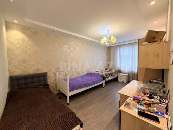 3 otaqlı Köhnə tikili, Xalqlar Dostluğu m., Bakı