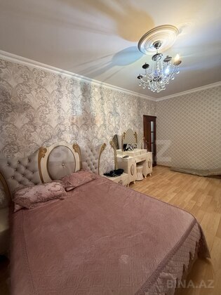 3 otaqlı Köhnə tikili, Əhmədli m., Bakı