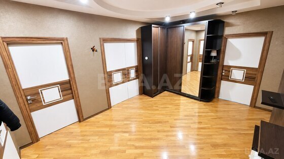 3 otaqlı Yeni tikili, Şah İsmayıl Xətai m., Bakı