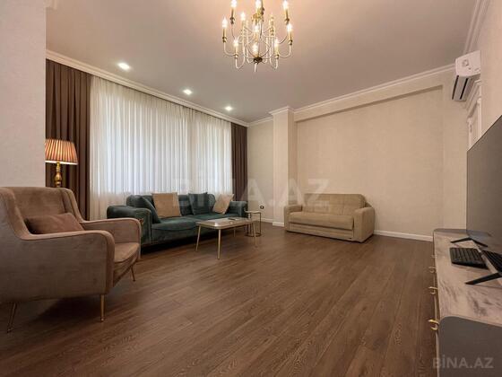 3 otaqlı Yeni tikili, Nizami m., Bakı