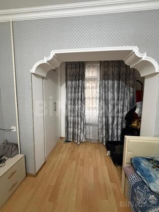 3 otaqlı Köhnə tikili, Əhmədli m., Bakı
