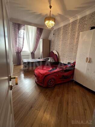 3 otaqlı Yeni tikili, İnşaatçılar m., Bakı