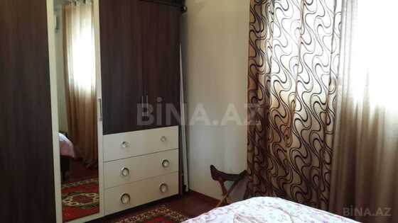 4 otaqlı Köhnə tikili, Nizami m., Bakı