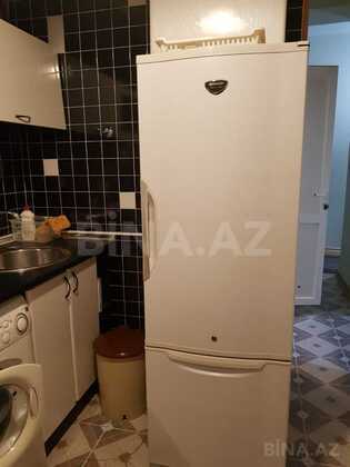4 otaqlı Köhnə tikili, Nizami m., Bakı