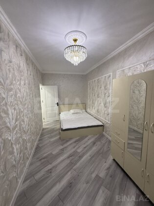 2 otaqlı Köhnə tikili, Memar Əcəmi m., Bakı