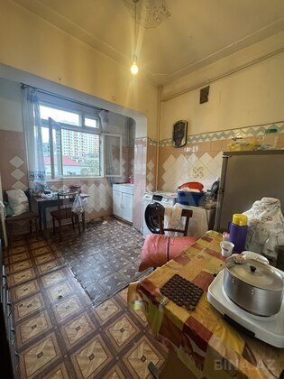 2 otaqlı Köhnə tikili, Həzi Aslanov m., Bakı