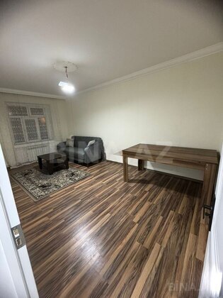 2 otaqlı Köhnə tikili, Xalqlar Dostluğu m., Bakı