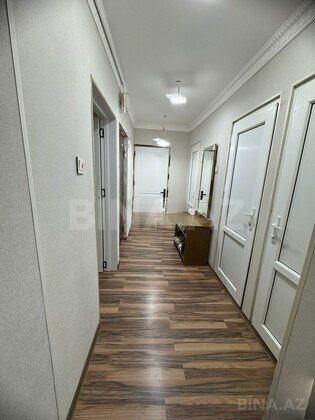 2 otaqlı Köhnə tikili, Xalqlar Dostluğu m., Bakı