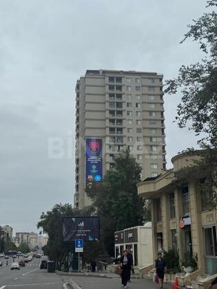 3 otaqlı Yeni tikili, İnşaatçılar m., Bakı