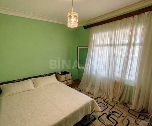 5 otaqlı Köhnə tikili, Binəqədi r., Bakı