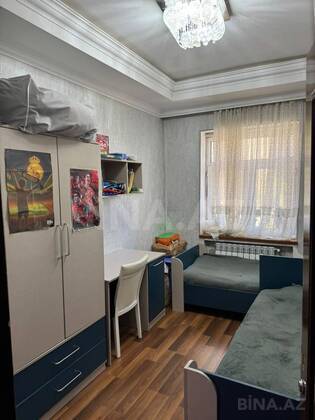 3 otaqlı Köhnə tikili, Neftçilər m., Bakı
