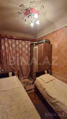 3 otaqlı Köhnə tikili, Elmlər Akademiyası m., Bakı