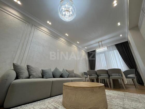 4 otaqlı Yeni tikili, Nizami m., Bakı