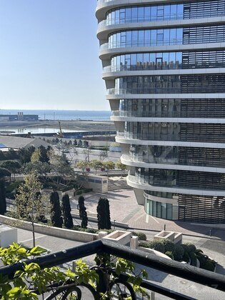 3 otaqlı Yeni tikili, Ağ şəhər q., Bakı