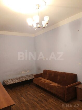 2 otaqlı Köhnə tikili, Şah İsmayıl Xətai m., Bakı