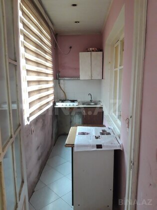 2 otaqlı Köhnə tikili, Şah İsmayıl Xətai m., Bakı