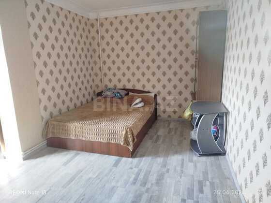 2 otaqlı Köhnə tikili, Bakıxanov q., Bakı