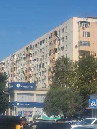 2 otaqlı Köhnə tikili, Qara Qarayev m., Bakı