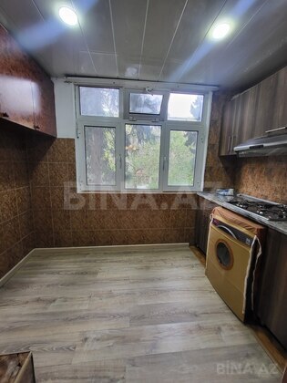 2 otaqlı Köhnə tikili, Neftçilər m., Bakı